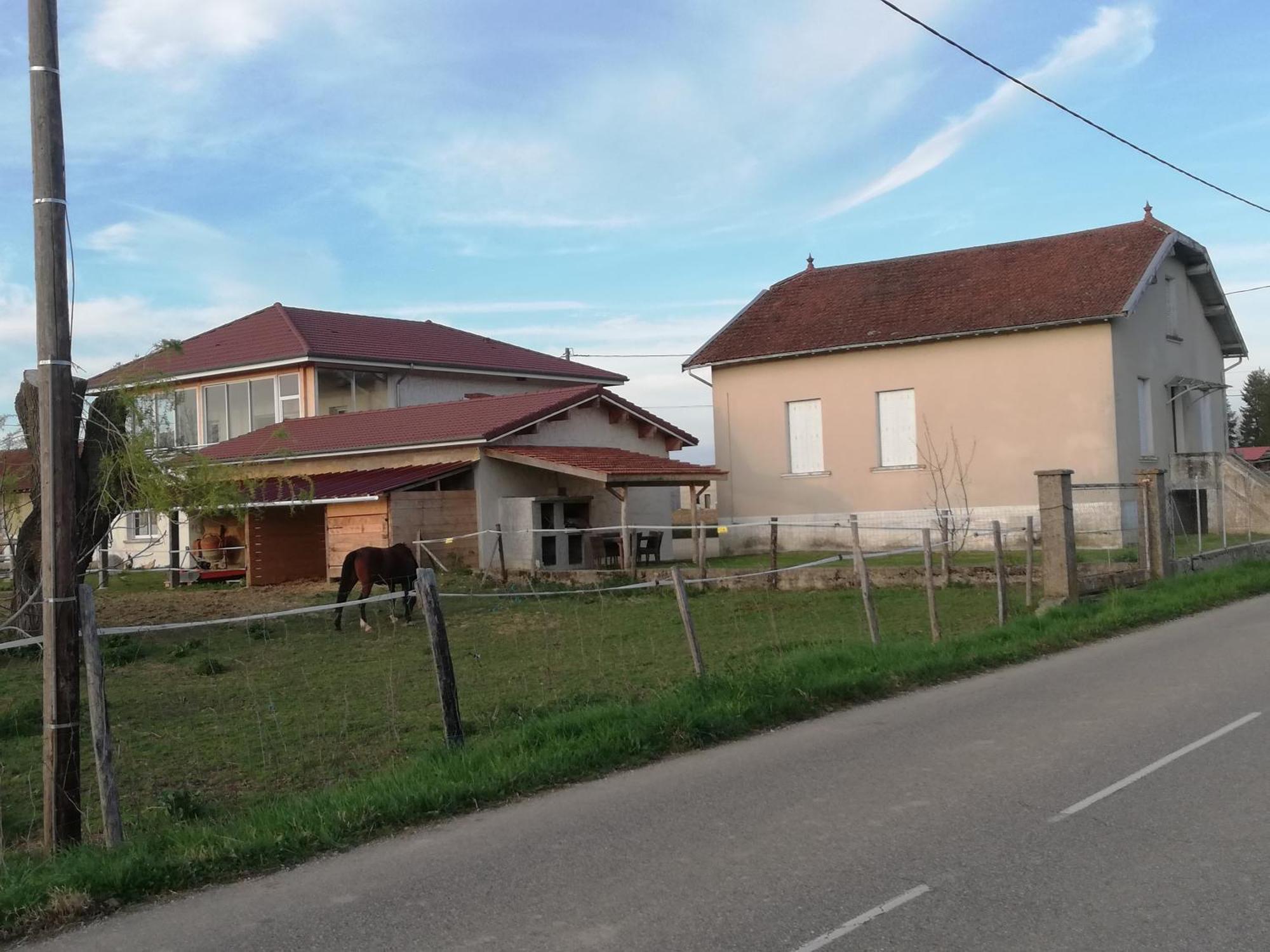 Maison De 100M2 Au Coeur D'Une Pension Equestre Les Sabots De Nina Marcollin Luaran gambar